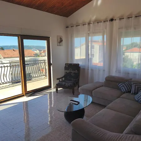 Apartmani Ljubica Kastela Exterior photo